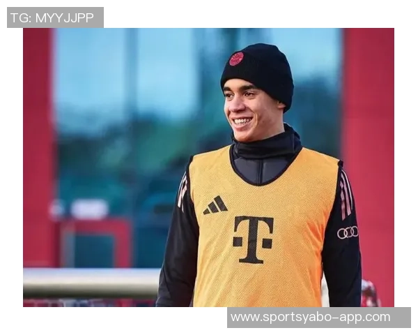 拜仁发布穆西亚拉康复训练照片展现积极恢复状态 拜仁发布穆西亚拉康复训练照片展现积极恢复状态