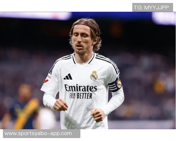 莫德里奇40岁依然闪耀意甲748次触球559次传球创纪录 莫德里奇40岁依然闪耀意甲748次触球559次传球创纪录