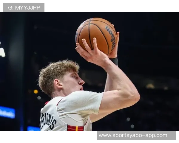 阿德巴约期待鲍威尔进化为全新得分机器展现自我风采 阿德巴约期待鲍威尔进化为全新得分机器展现自我风采